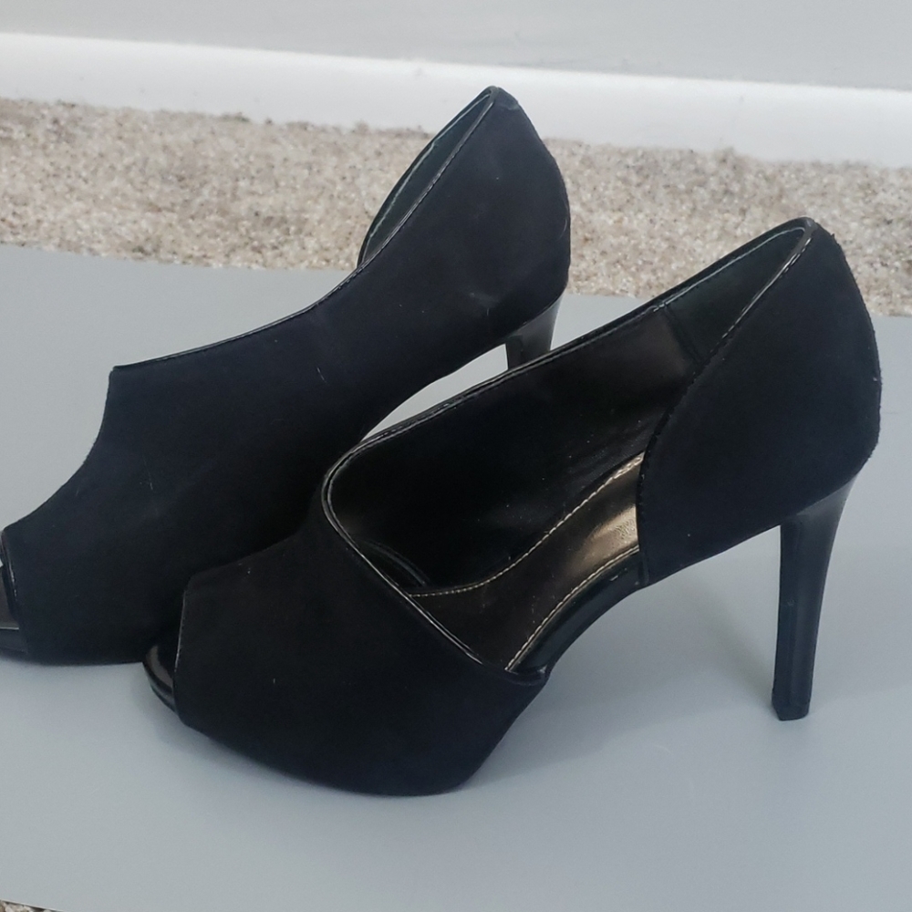 Alfani black suede peep toe heels